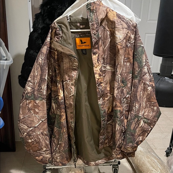 Field & Stream Other - Field & Stream Woodland Camouflage Jacket